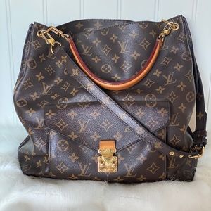 **Discontinued** Louis Vuitton Métis Shoulder Bag